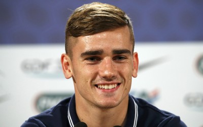 88A8娱乐快讯-帕奎塔抢点攻门进球